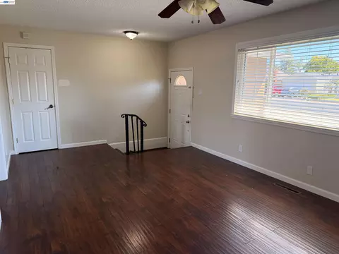 Living - 312 Robert Way, Livermore, CA 94550 photo 5 of 5