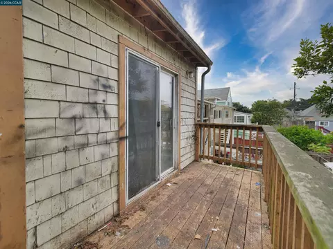 Exterior - 70 Liebig St, San Francisco, CA 94112 photo 10 of 15