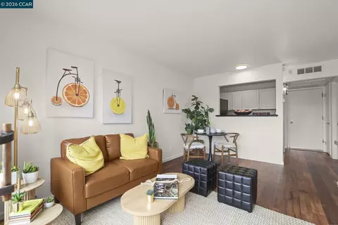 470 N Civic Dr #505, Walnut Creek, CA 94596