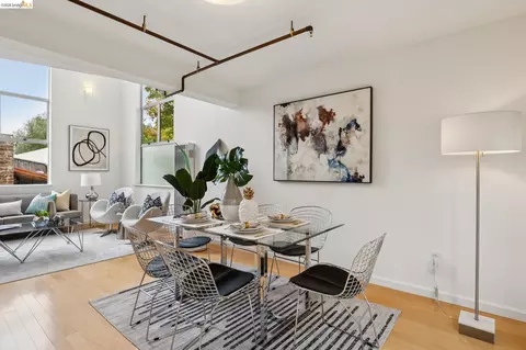 Dining - 3113 Shattuck Ave #5, Berkeley, CA 94705 photo 5 of 5