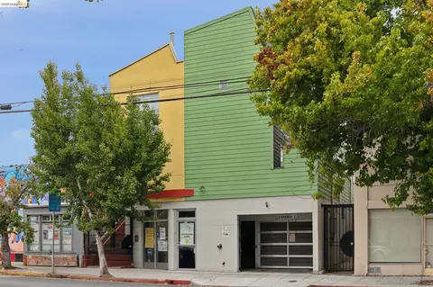 Exterior - 3113 Shattuck Ave #5, Berkeley, CA 94705 photo 3 of 3