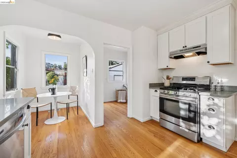 Kitchen - 934 Estudillo Ave, San Leandro, CA 94577 photo 3 of 5