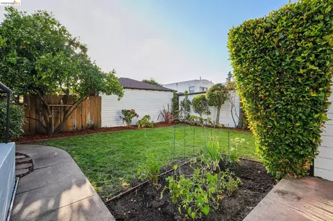 Exterior - 934 Estudillo Ave, San Leandro, CA 94577 photo 9 of 25