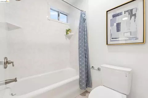 Bath - 2271 Cedar #1, Berkeley, CA 94709 photo 3 of 3