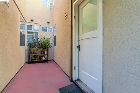 Exterior - 2271 Cedar #1, Berkeley, CA 94709 photo 2 of 3