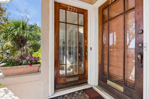 Entry Way - 2271 Cedar #1, Berkeley, CA 94709 photo 1 of 1