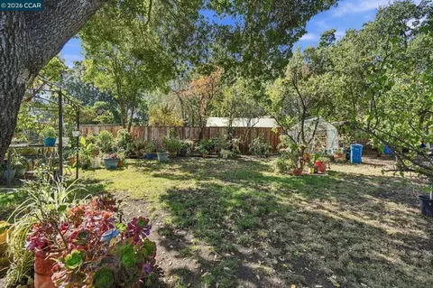 Exterior - 1211 Orange St, Concord, CA 94518 photo 8 of 13