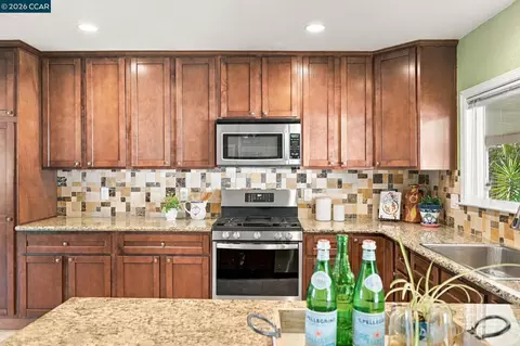 Kitchen - 1211 Orange St, Concord, CA 94518 photo 2 of 4