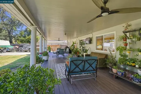 Exterior - 1211 Orange St, Concord, CA 94518 photo 4 of 13