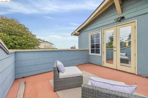 Exterior - 36 Kensington Ct, Kensington, CA 94707 photo 13 of 13