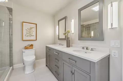 Bath - 36 Kensington Ct, Kensington, CA 94707 photo 2 of 8