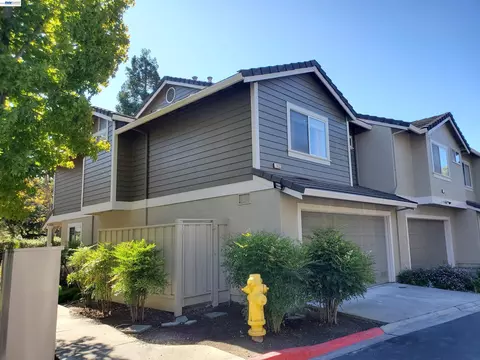 Exterior - 7432 Oxford Cir, Dublin, CA 94568 photo 2 of 8