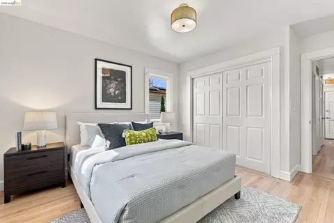 Bedroom - 2312 Browning St, Berkeley, CA 94702 photo 2 of 7