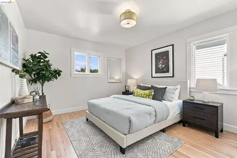 Bedroom - 2312 Browning St, Berkeley, CA 94702 photo 1 of 7