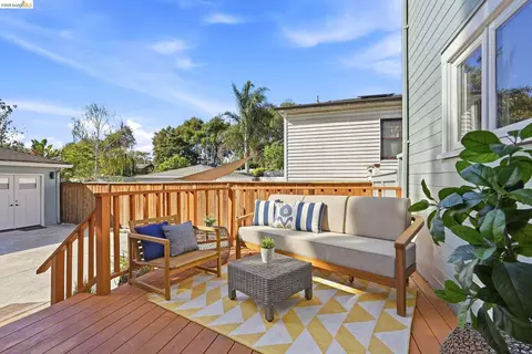 Exterior - 2312 Browning St, Berkeley, CA 94702 photo 3 of 6