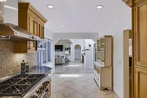 Entry Way - Undisclosed, Monterey, CA 93940 photo 1 of 1