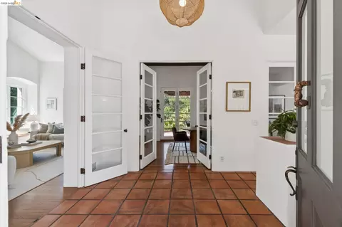 Entry Way - 1200 Westview Dr, Berkeley, CA 94705 photo 1 of 3