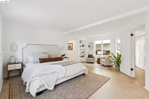 Bedroom - 1200 Westview Dr, Berkeley, CA 94705 photo 1 of 13