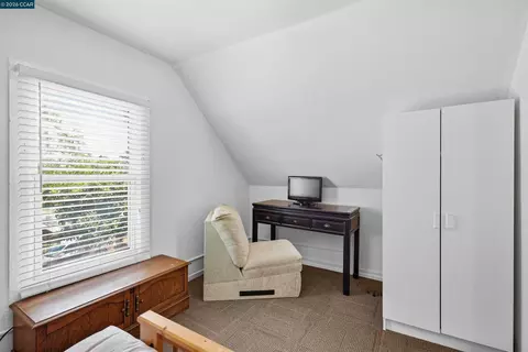 Bedroom - 322 Coghlan St, Vallejo, CA 94590 photo 6 of 6