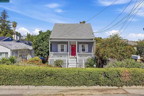 Exterior - 322 Coghlan St, Vallejo, CA 94590 photo 4 of 13
