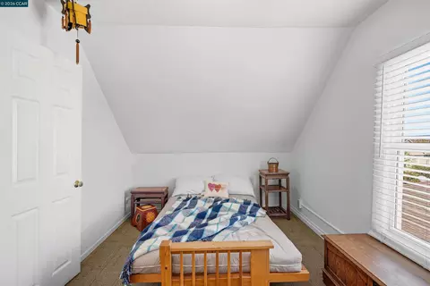 Bedroom - 322 Coghlan St, Vallejo, CA 94590 photo 5 of 6