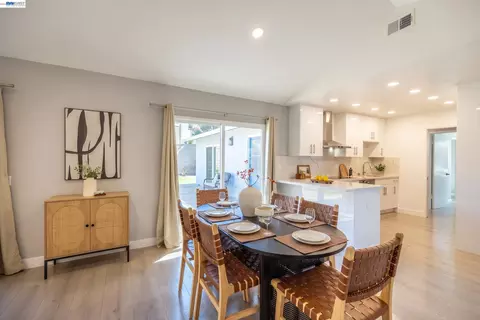 Dining - 38475 Jacaranda Dr, Newark, CA 94560 photo 2 of 2