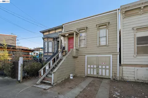 Exterior - 1717 9th St, Oakland, CA 94607 photo 4 of 10