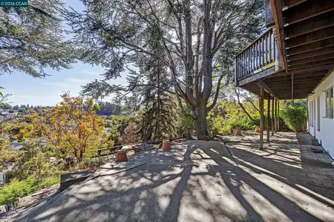 Exterior - 557 Summit Dr, Pinole, CA 94564 photo 3 of 8