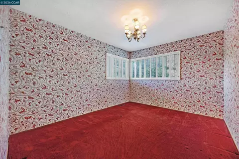 Bedroom - 557 Summit Dr, Pinole, CA 94564 photo 5 of 6
