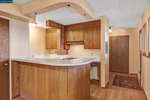 Kitchen - 557 Summit Dr, Pinole, CA 94564 photo 3 of 5