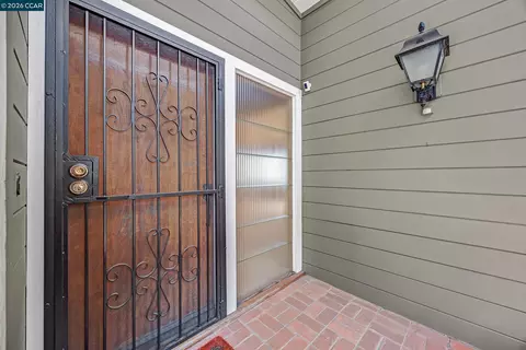 Entry Way - 557 Summit Dr, Pinole, CA 94564 photo 1 of 1
