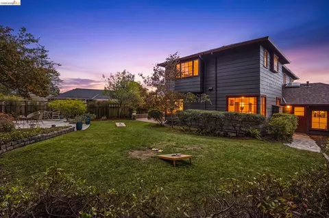 Exterior - 18 Arlington Ct, Kensington, CA 94707 photo 19 of 19