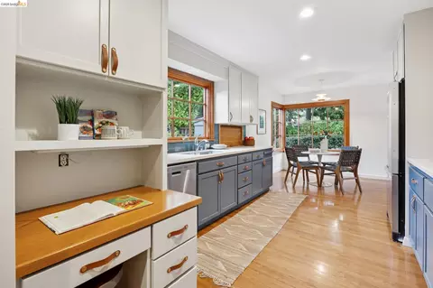 Kitchen - 18 Arlington Ct, Kensington, CA 94707 photo 6 of 6
