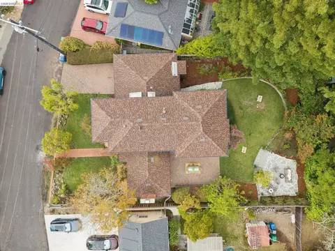 View/Area - 18 Arlington Ct, Kensington, CA 94707 photo 1 of 1