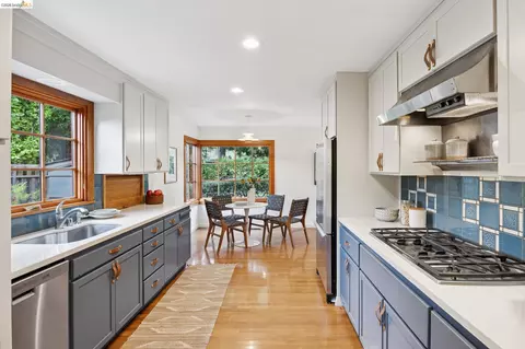 Kitchen - 18 Arlington Ct, Kensington, CA 94707 photo 1 of 6