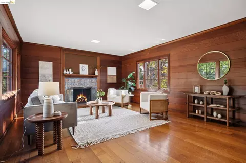 Living - 18 Arlington Ct, Kensington, CA 94707 photo 5 of 9