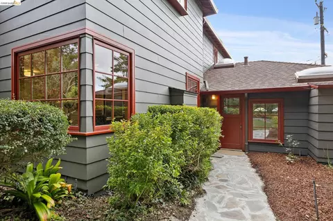 Exterior - 18 Arlington Ct, Kensington, CA 94707 photo 12 of 19