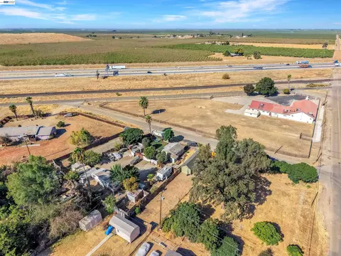 22479 Maple St, Chowchilla, CA 93610 photo 7