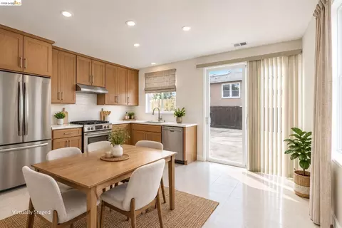 Kitchen - 16 Foreman St, Oakley, CA 94561 photo 3 of 3