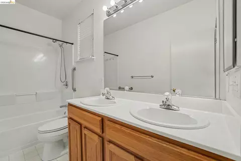 Bath - 16 Foreman St, Oakley, CA 94561 photo 1 of 2