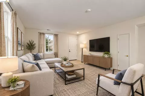 Living - 16 Foreman St, Oakley, CA 94561 photo 4 of 6