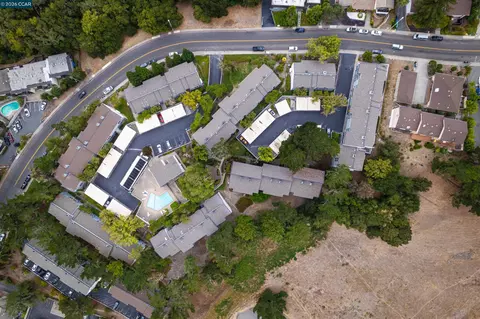 View/Area - 2059 Ascot Dr #108, Moraga, CA 94556 photo 2 of 2