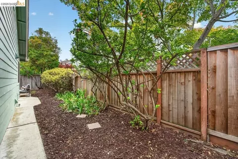 Exterior - 29 Captains Dr, Alameda, CA 94502 photo 15 of 15