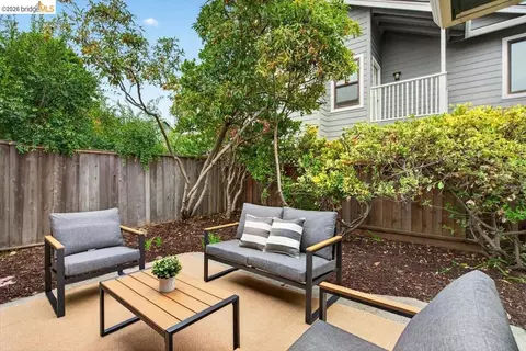 Exterior - 29 Captains Dr, Alameda, CA 94502 photo 10 of 15