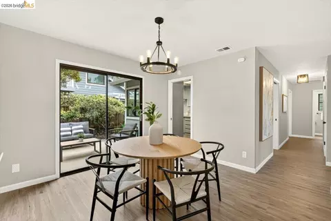 Dining - 29 Captains Dr, Alameda, CA 94502 photo 2 of 8