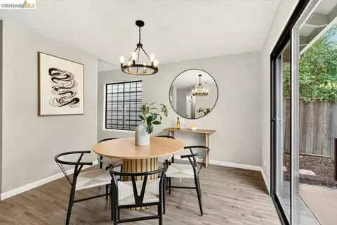 Dining - 29 Captains Dr, Alameda, CA 94502 photo 5 of 8