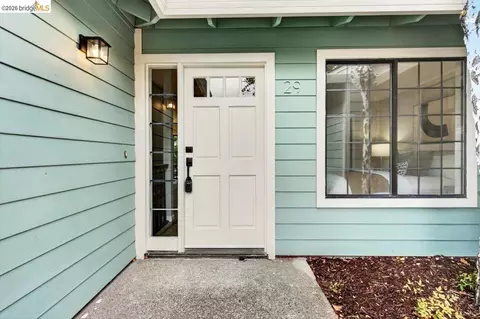 Entry Way - 29 Captains Dr, Alameda, CA 94502 photo 1 of 12