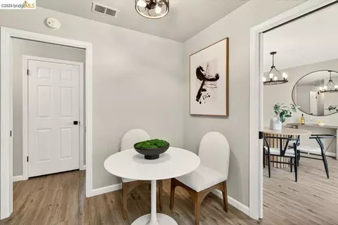 Dining - 29 Captains Dr, Alameda, CA 94502 photo 8 of 8