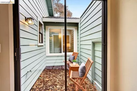 Exterior - 29 Captains Dr, Alameda, CA 94502 photo 6 of 15