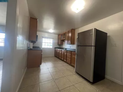 Kitchen - 852 Sheridan St, Vallejo, CA 94590 photo 1 of 6